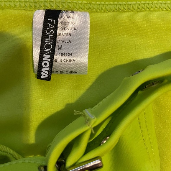 Fashion nova buckle bikini - Picture 3 of 4